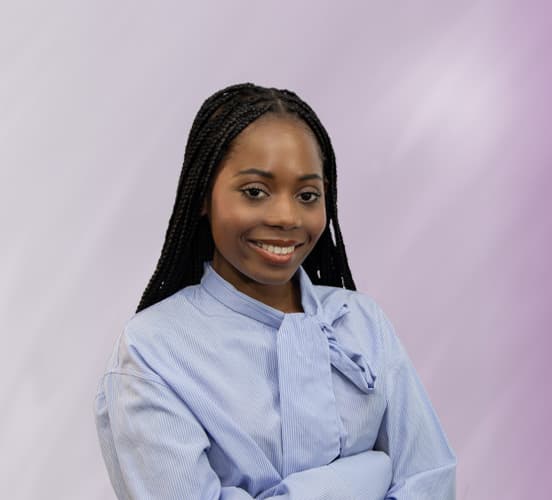 Bora Terezia, Client Advisor